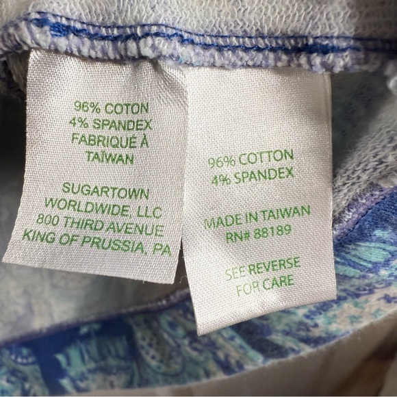 Lilly Pulitzer Blue and White 3/4 Zip Sweatshirt Thailand inspired pattern GUC - Picture 8 of 9